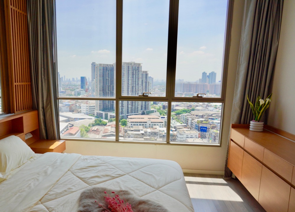 เดอะรูม สาทร-เซนต์หลุยส์ [The Room Sathorn-St.Louis]