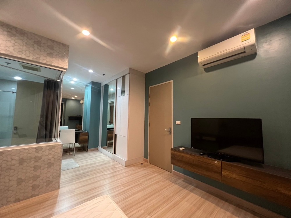 เดอะ โฮเทล เซอร์วิส คอนโด [The Hotel Serviced Condo]