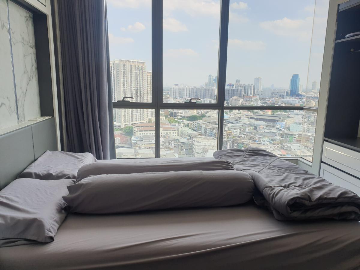 เดอะรูม สาทร-เซนต์หลุยส์ [The Room Sathorn-St.Louis]